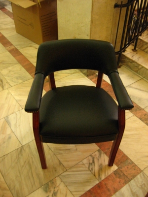 собранный стул