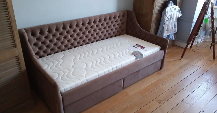 кровать-диван с ящиками